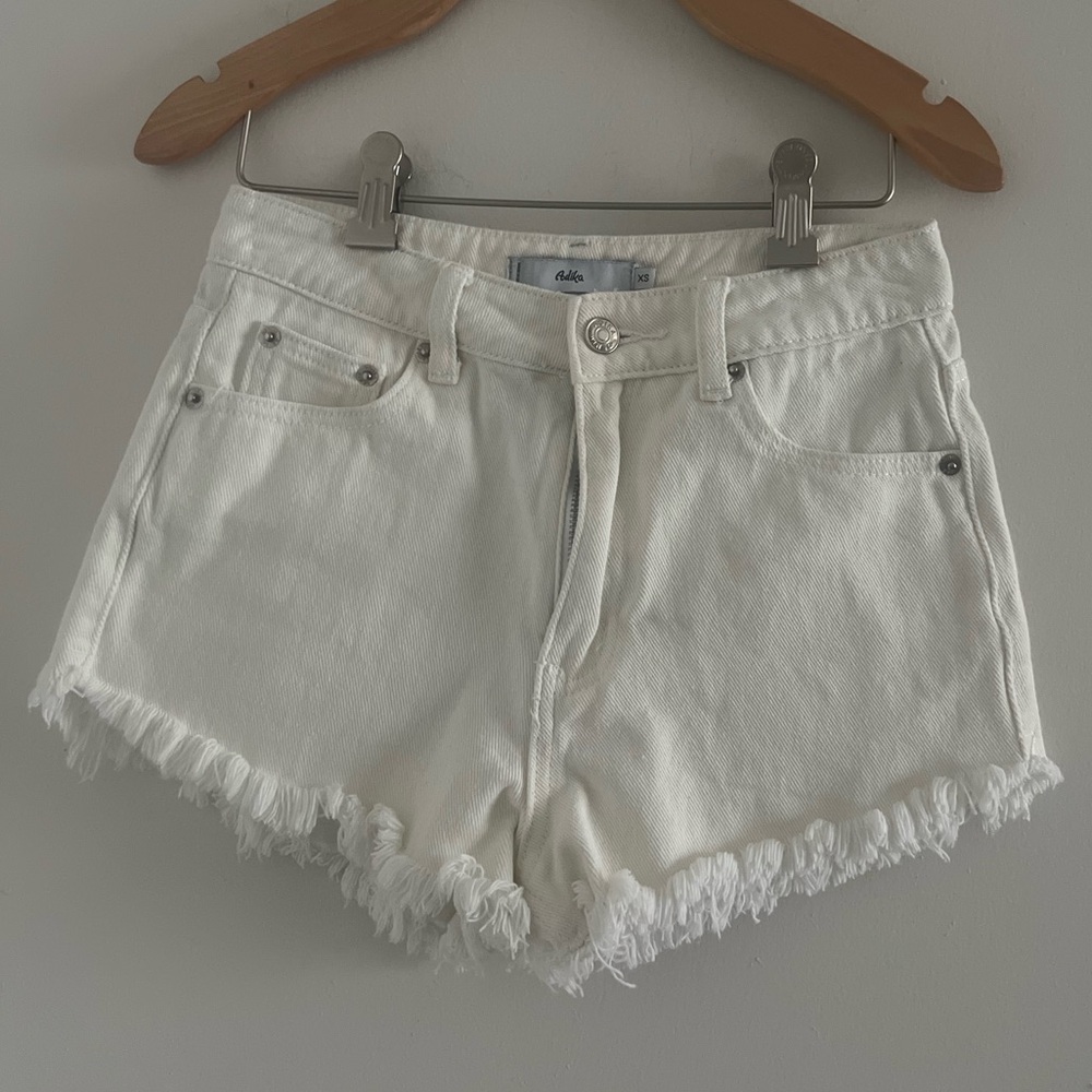 Adika Off White Ivory Denim Shorts Sun & Moon 🌙 🌞 Sz XS 00/0 #boho #daisydukes - Picture 2 of 3